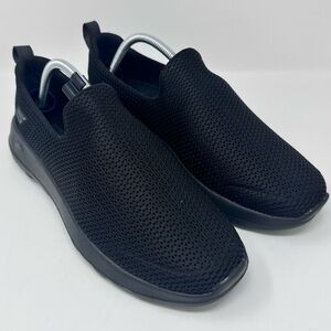 Skechers Men's Black Slip-On Shoes sz. 9